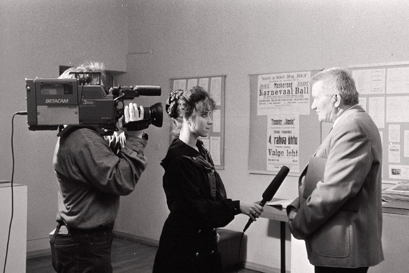 Koidu Seltsi 125. aastapäeva näituse avamine. Jaan Ahoks, Eva Põder.