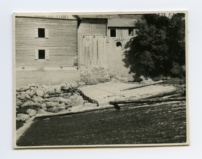 Lauritsa pais Pärnu jõel Toris