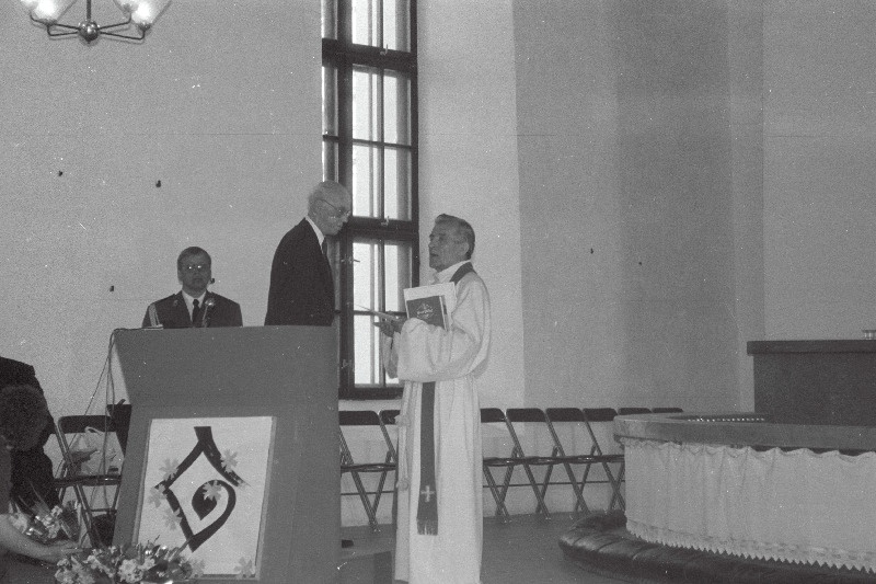 Halliste kirik, Prepäev, president Lennart Meri, Eesti Missis 94.