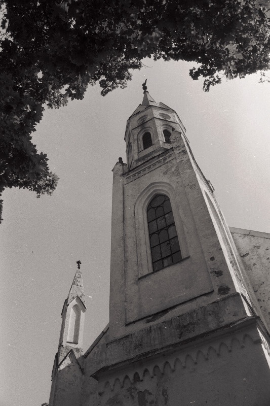 Paistu päev (II) kultuurimajas, välisvaated kirikust, kultuurimajast, kauplus.