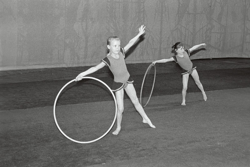 Võimlemispidu “Ugala” teatris.
