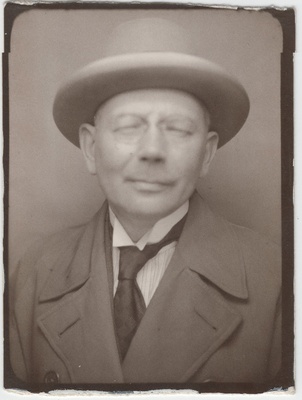 Eduard Virgo  similar photo