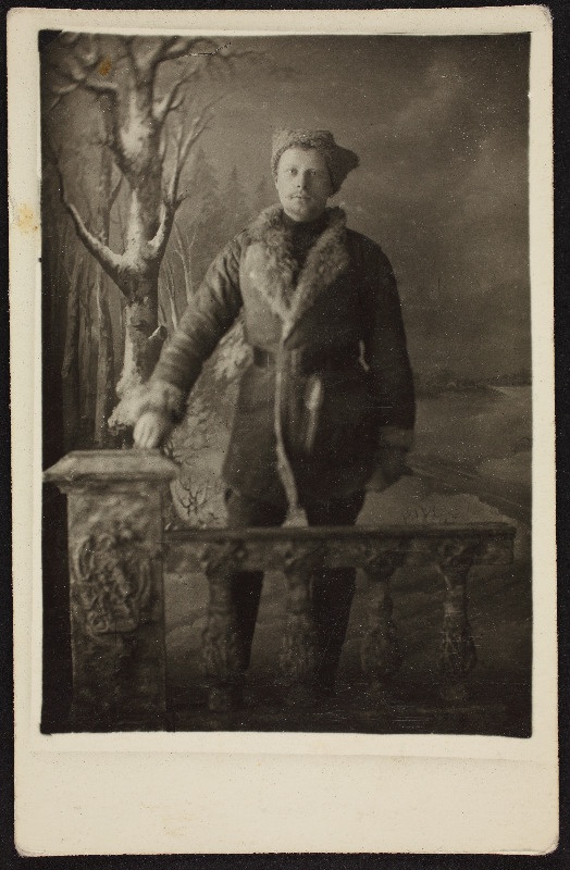 Tuvastamata sõdur [5. Jalaväerügemendist?] fotoportreel