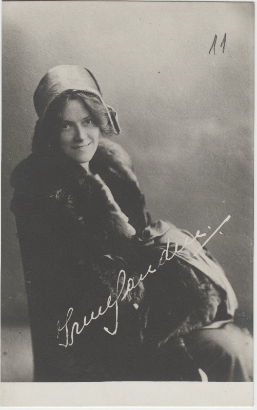 Tundmatu naise [Eduard Virgo tuttava?] fotoportree