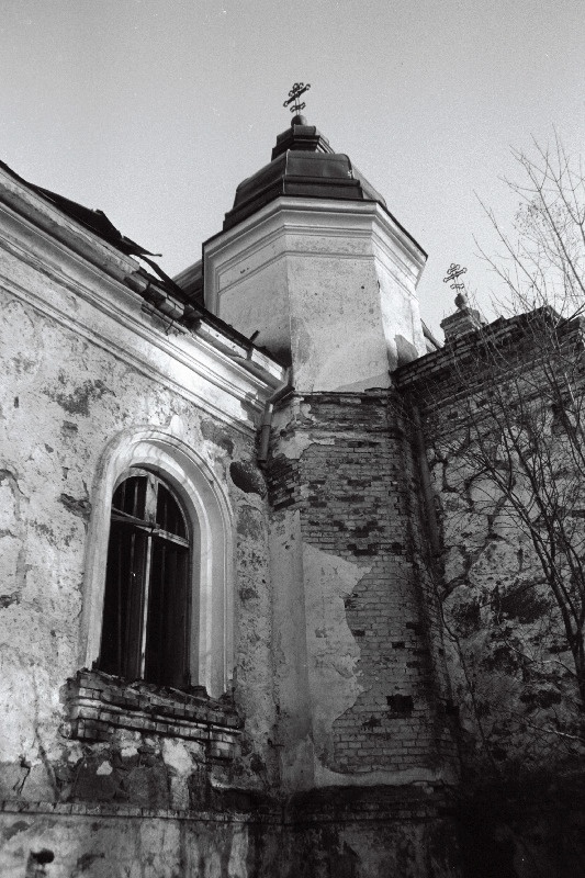 Penuja kool, vana kirik, vaated.