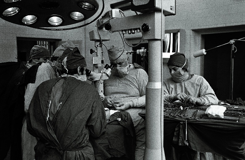 Haiget opereerib Tartu Kliinilise Haigla dotsent Taru.