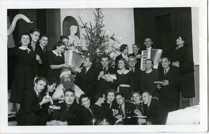 Kuressaare Teatri tegelaste nääriõhtu 1939. aastal