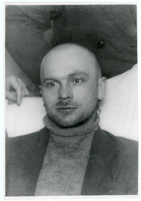 Otto Rästas Töörahva Kommuuni päevilt. Suurendus grupifotolt