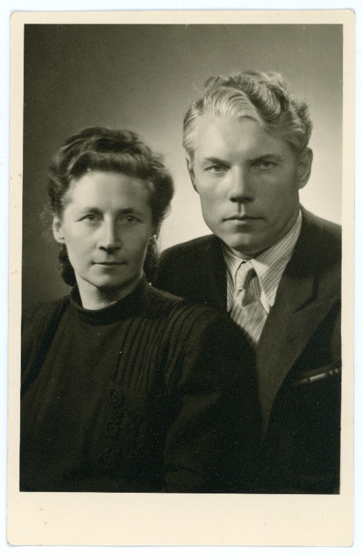 Juliana Telman tundmatu noormehega.