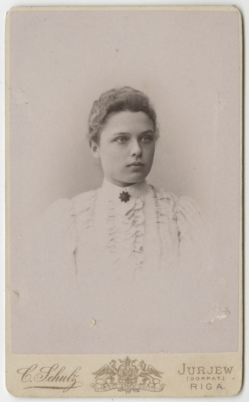 Elisabeth Kologrivov, portreefoto