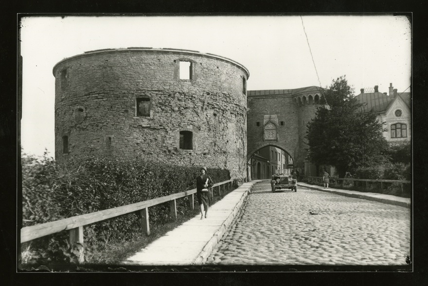 Suur Rannavärav, otsevaade, Paks Margareeta ilma katuseta