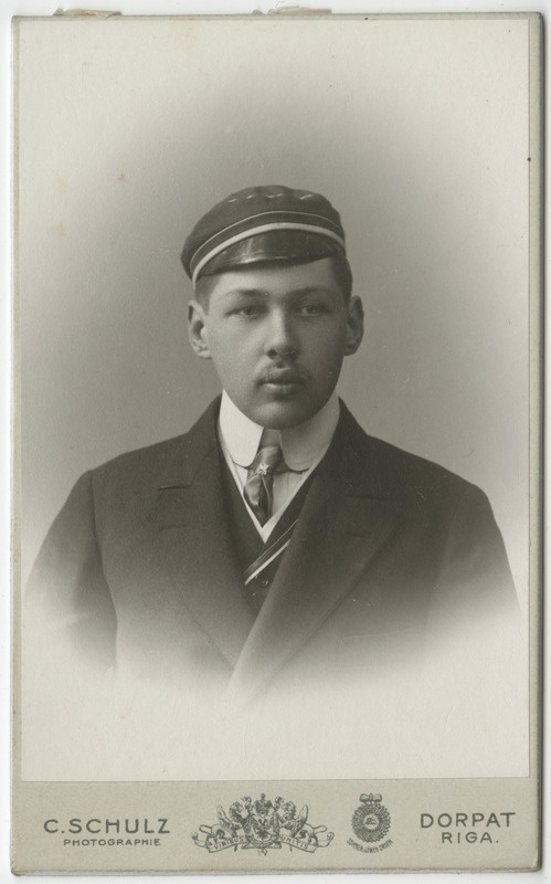 Korporatsiooni "Livonia" liige Max von Pistohlkors, portreefoto