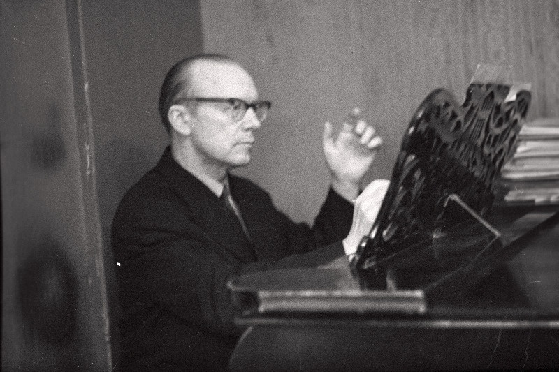 Dirigent Richard Ritsing.