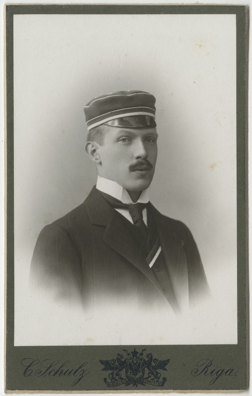 Korporatsiooni "Livonia" liige Berndt Mellin, portreefoto