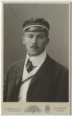 Korporatsiooni "Livonia" liige Harry von Sivers, portreefoto  duplicate photo