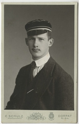 Korporatsiooni "Livonia" liige Otto von Schroeder, portreefoto  duplicate photo