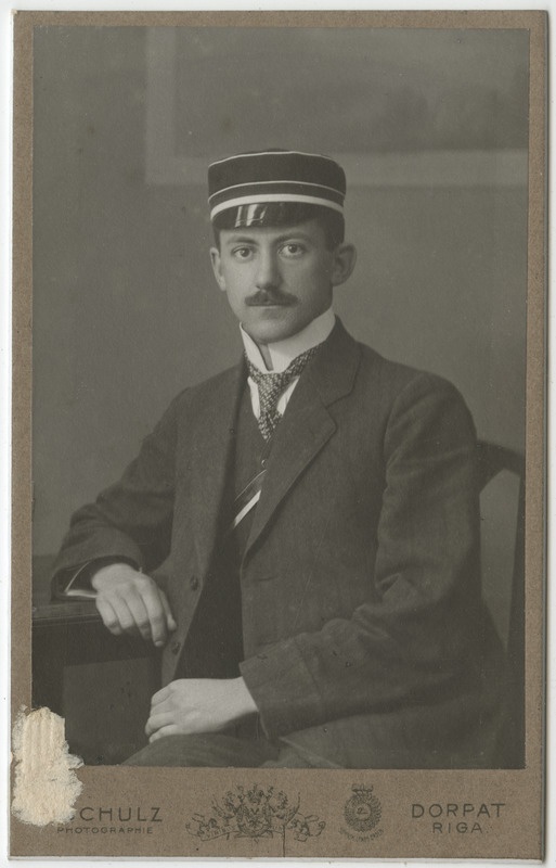 Korporatsiooni "Livonia" liige Hellmuth von Blanckenhagen, portreefoto