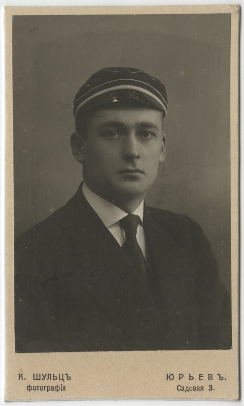 Korporatsiooni "Livonia" liige Erwin Moritz, portreefoto