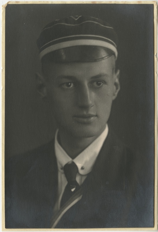 Korporatsiooni "Livonia" liige Wilhelm Schütze, portreefoto