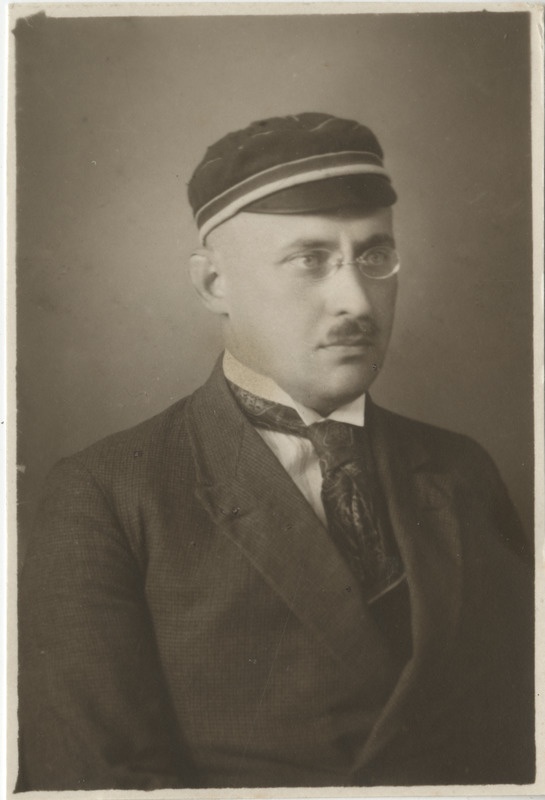 Korporatsiooni "Livonia" liige Alexander von Stern, portreefoto