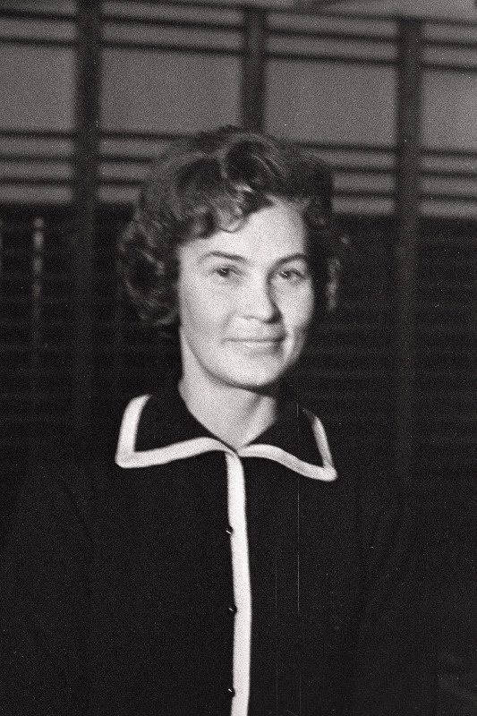 Eesti NSV naiste kongressi delegaat, VSÜ "Kalev" isemajandavate võimlemisrühmade treener Valli Tarvas.