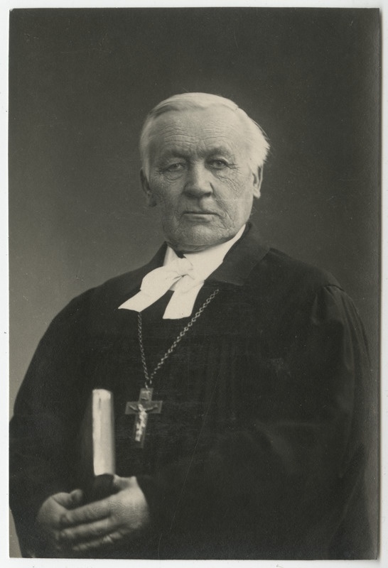 Korporatsiooni "Livonia" liige, pastor Wilhelm Eisenschmidt, portreefoto
