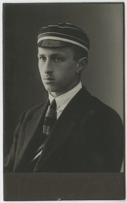 Korporatsiooni "Livonia" liige Otto von Glasenapp, portreefoto  duplicate photo