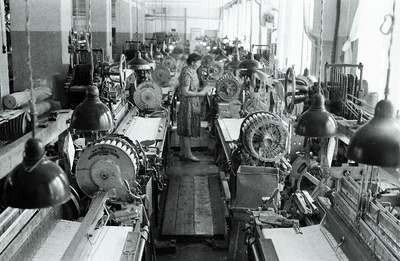 Kangakudumise automaadid vabrikus Keila.  duplicate photo