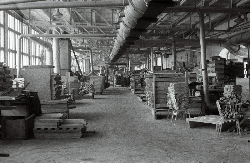 Tallinna Vineeri- ja Mööblivabriku toolitsehh.