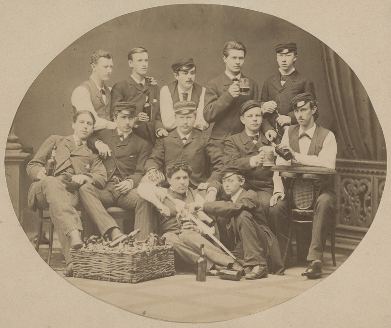 Korporatsiooni "Livonia" 1882. a I semestri rebascoetus koos oldermaniga, grupifoto