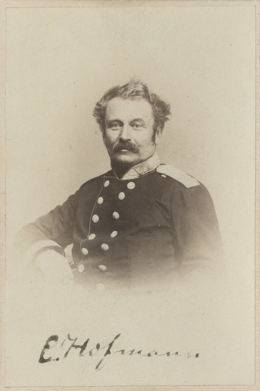 Korporatsiooni "Livonia" vilistlane Ernst Hofmann, portreefoto