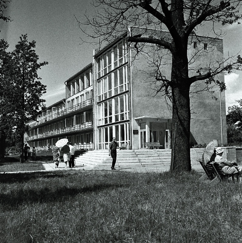 Pärnu sanatooriumi "Kaevur" välisvaade.