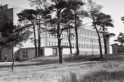 Tallinna Polütehnilise Instituudi õppekorpused Mustamäel.  similar photo