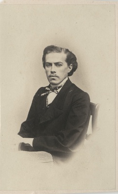 Korporatsiooni "Livonia" liige Alexander Truhart, portreefoto  duplicate photo