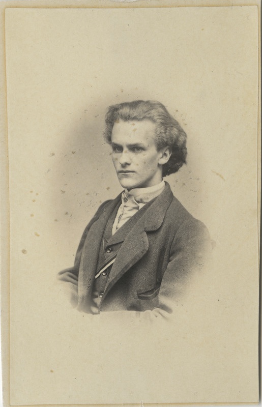 Korporatsiooni "Livonia" vilistlane Alexander Engel, portreefoto