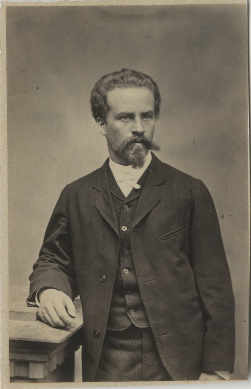 Korporatsiooni "Livonia" vilistlane Hugo Sellheim, portreefoto