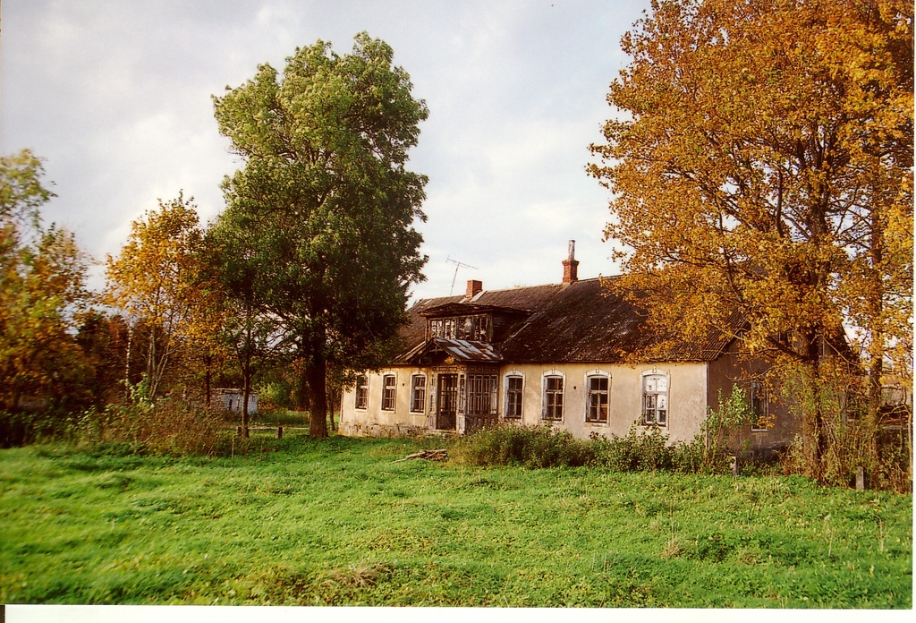 Esna vallamaja