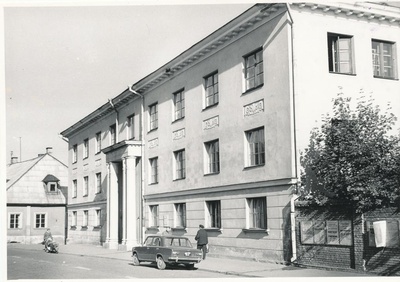 TRÜ Kehakultuuriteaduskonna õppehoone  duplicate photo