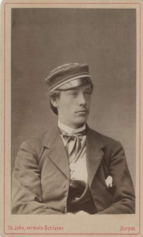 Korporatsiooni "Livonia" liige Ernst von Hirschheydt, portreefoto