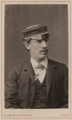 Korporatsiooni "Livonia" liige Carl Devrient, portreefoto  duplicate photo