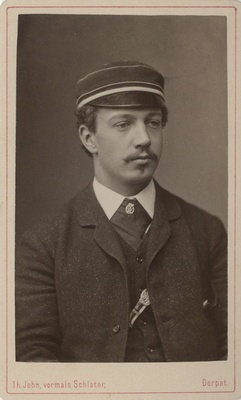 Korporatsiooni "Livonia" liige Robert von Hirschheydt, portreefoto  duplicate photo
