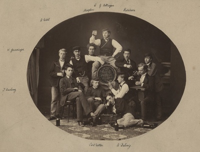 Korporatsiooni "Livonia" 1872. a II semestri rebasecoetus koos oldermanniga, grupifoto  duplicate photo