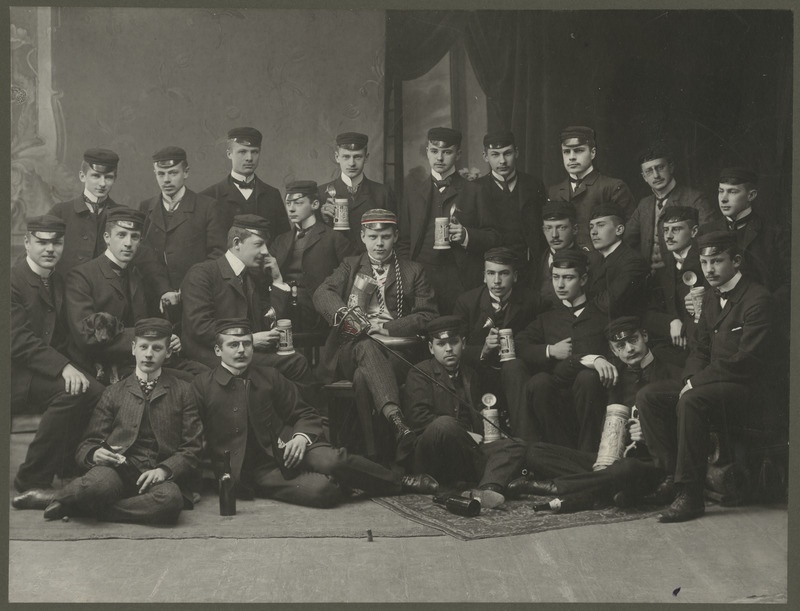 Korporatsiooni "Livonia" 1904. a II semestri rebasecoetus koos oldermanniga, grupifoto