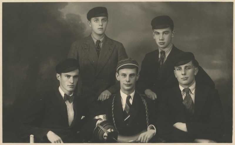 Korporatsiooni "Livonia" 1937. a II semestri rebasecoetus koos oldermanniga, grupifoto