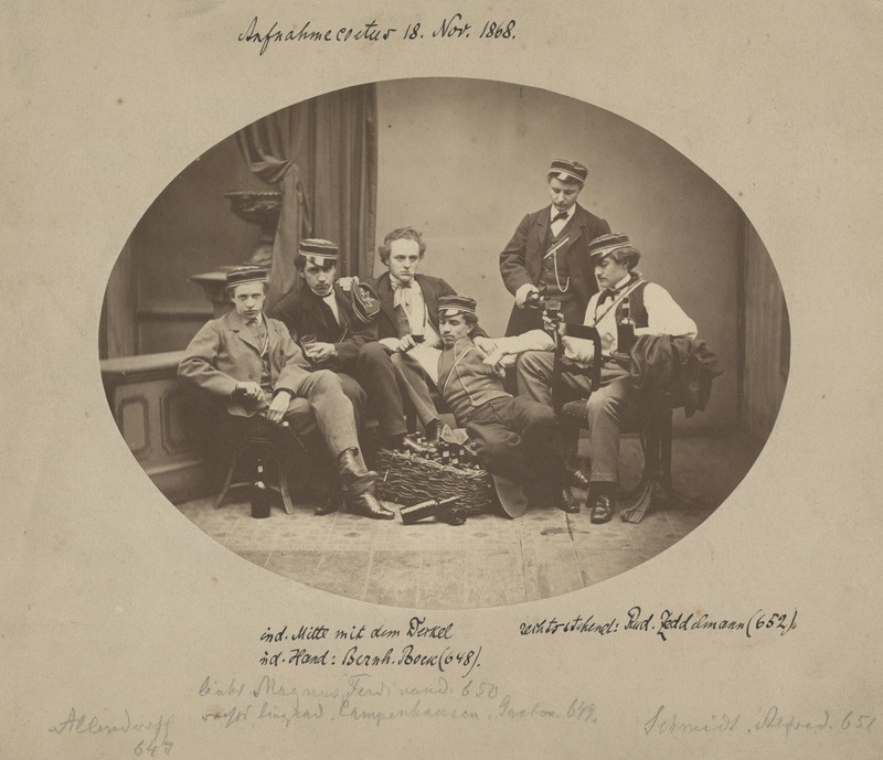 Osa korporatsiooni "Livonia" 1868. a II semestri värvicoetusest, grupifoto