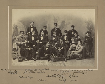 Korporatsiooni "Livonia" 1899. a II semestri rebasecoetus oldermanniga, grupifoto  duplicate photo