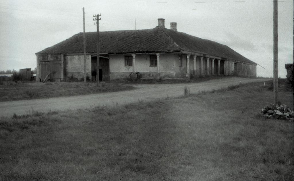 Kuivastu kõrts
