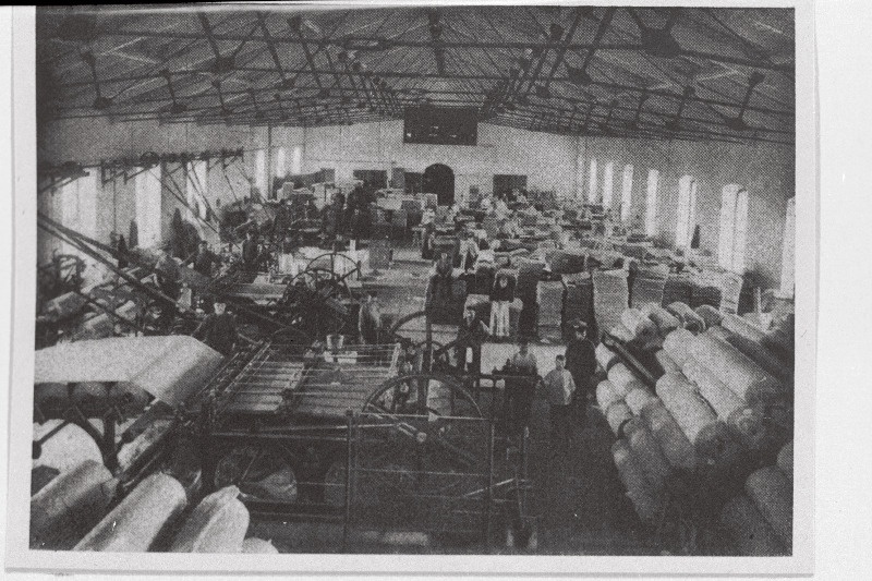 Ernst Osse ja Ko Tallinna Tselluloosi ja Paberivabriku sorteerimise saal.