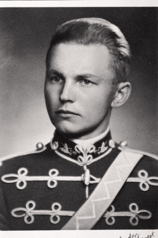 Sõjakooli jalaväe ohvitseride klassis õppiv lipnik Kristjan Pett.