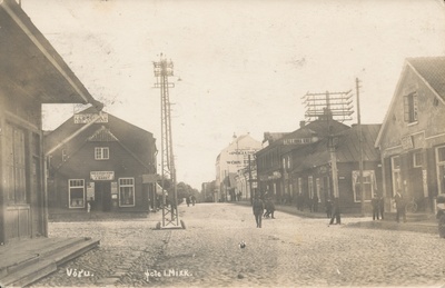 Postkaart " Võru " foto J.Mikk ( Jüri-Tartu tänava nurk) 1929.a.  similar photo